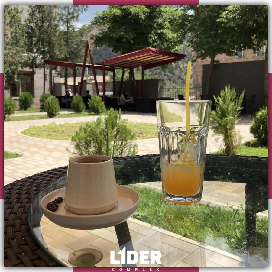 Hotel Lider Complex Vayk Luaran gambar