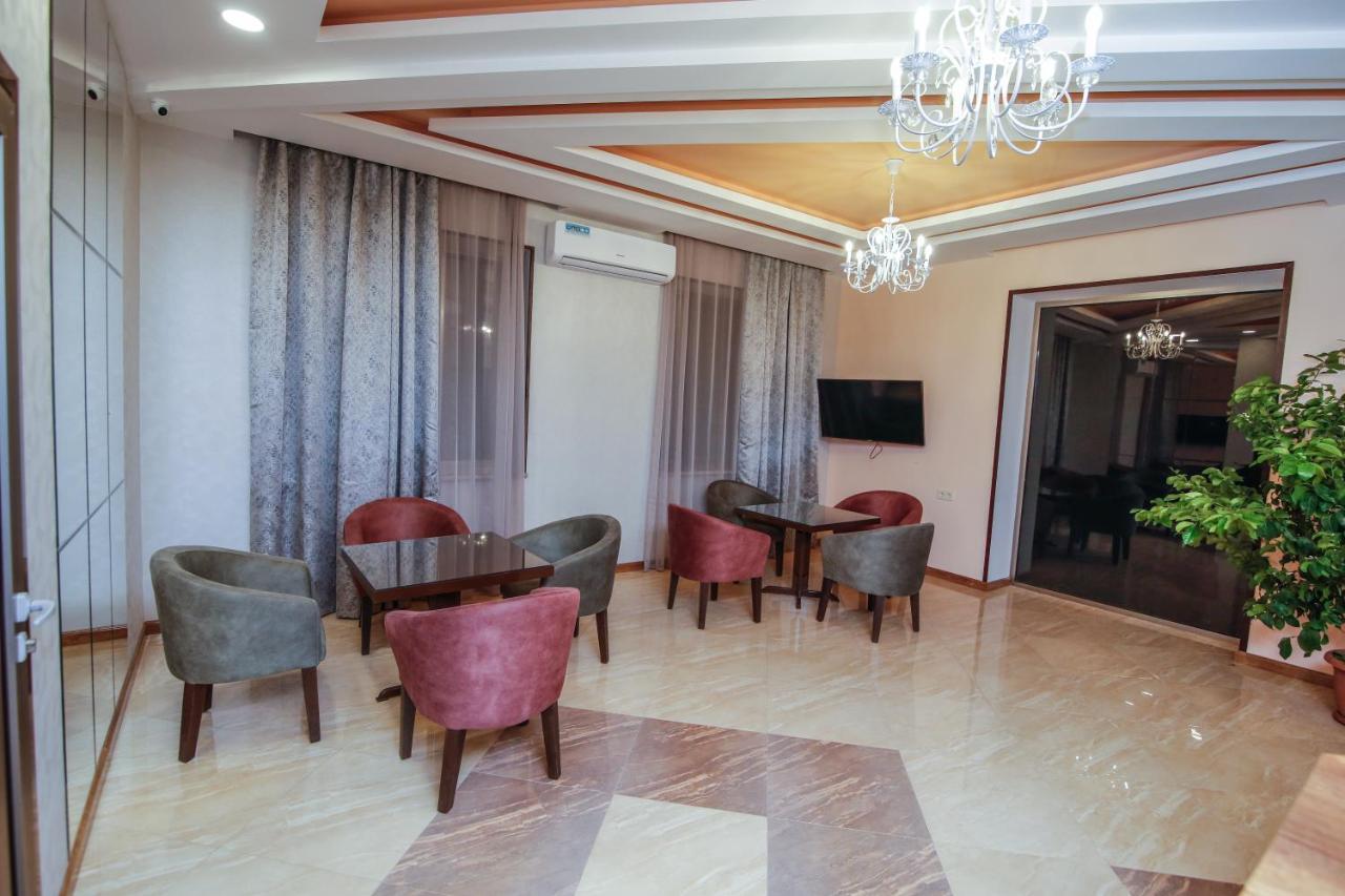 Hotel Lider Complex Vayk Luaran gambar